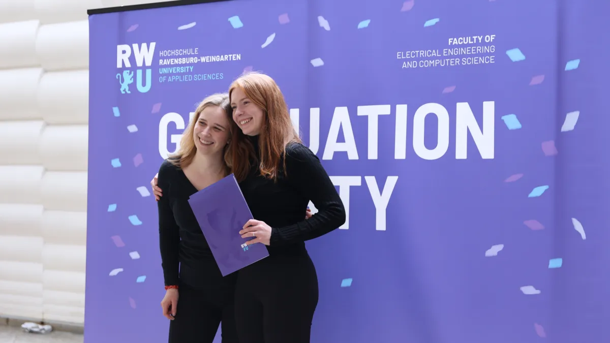 A new stage in life from studies to professional life RWU Hochschule