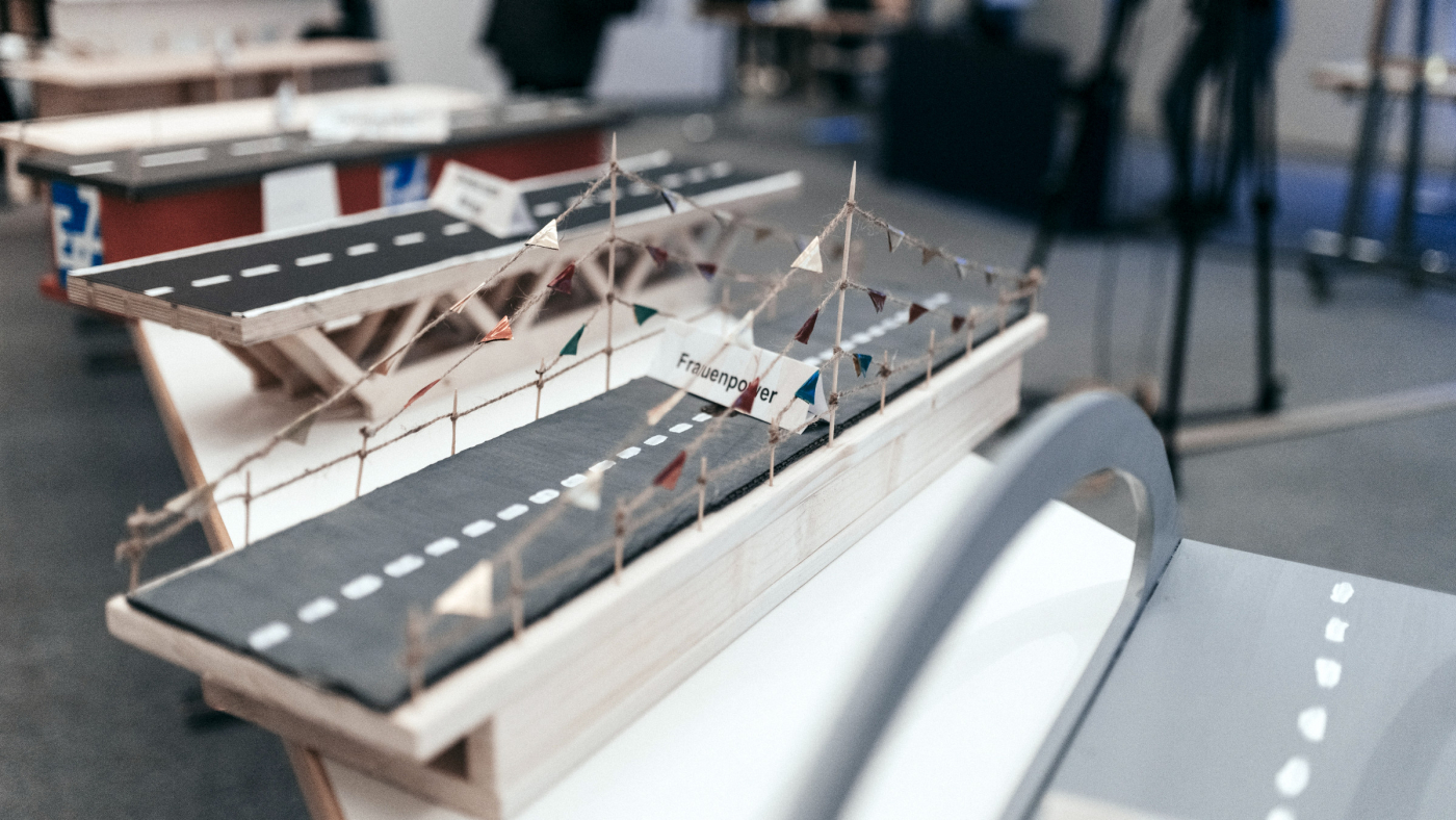 RWU Brückenbauwettbewerb