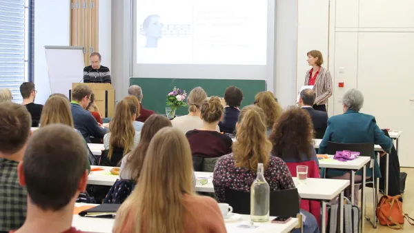 Vortrag von Prof. Lange und Prof. Klimsa.
