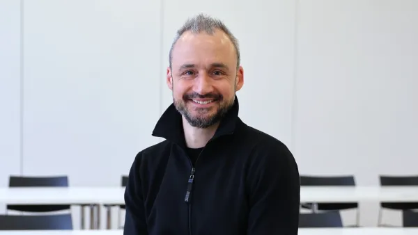Professor Jan-Marc Hodek von der RWU