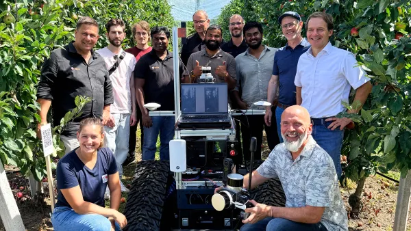 Pflückroboter, Ernteroboter, in Kooperation mit DHBW Ravensburg, InMach und vision&robotics