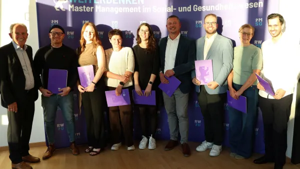 Absolventen Master MSG Urkundenfeier