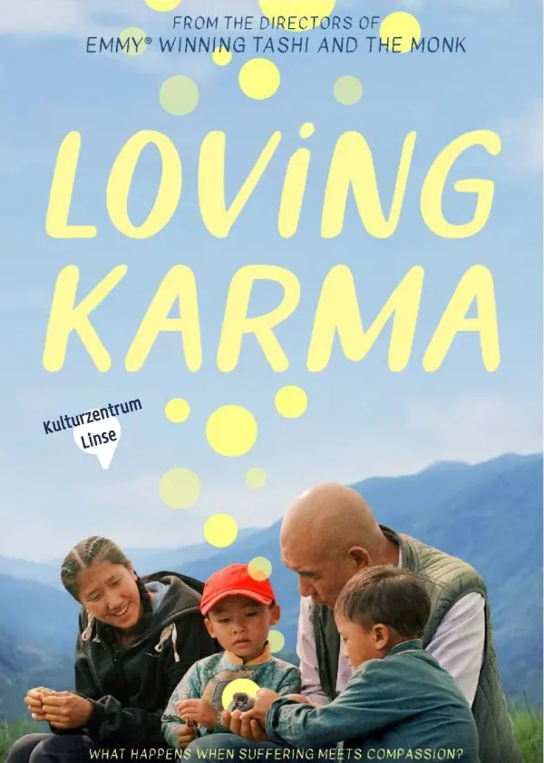Filmplakat zu „Loving Karma“: Ein Mönch und Kinder vor einer Himalaya-Berglandschaft. Filmvorführung in der LINSE.