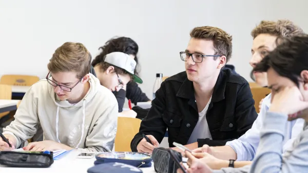 Studierende im Unterricht