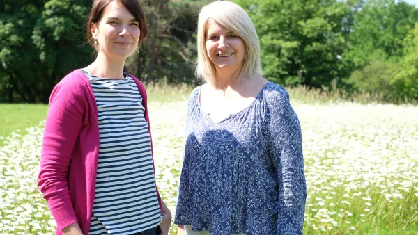 Karin Singer und Monika Zieher starten an der RWU