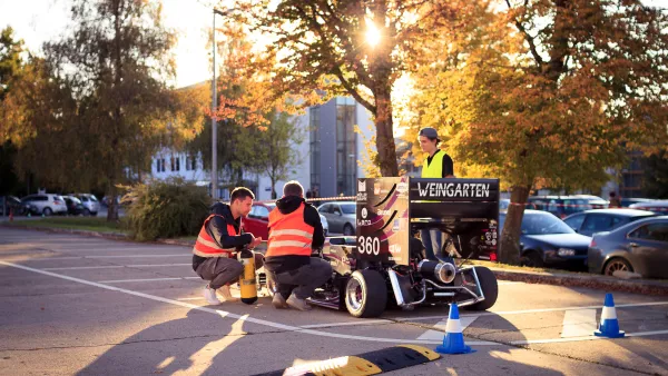 Rest & Race 2019 Formula Student Team Weingarten