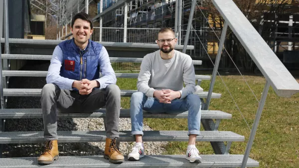 neu hier