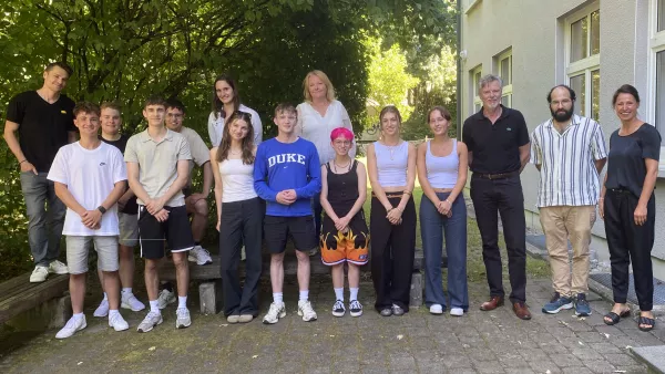 Informatikkurse der Humpis-Schule Ravensburg besuchen die RWU