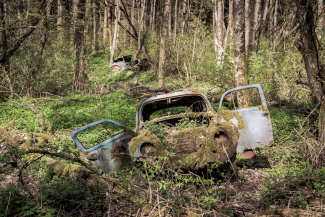 Lost Places  - Verfallenes Auto